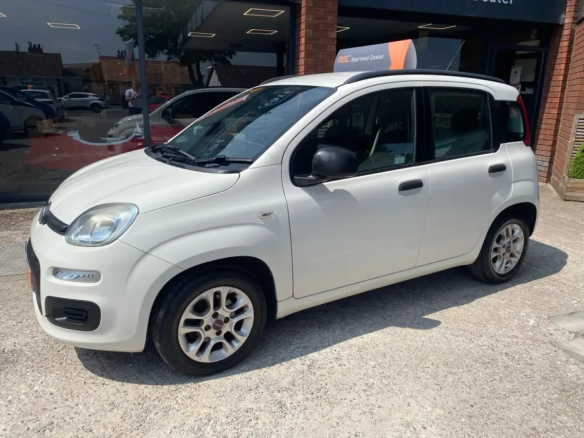 Used Fiat Panda Easy 69 HP (50 kW) 2012 White Hatchback