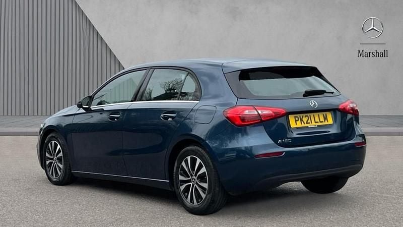 Used Mercedes A180 SE 136 HP (100 kW) 2021 Blue