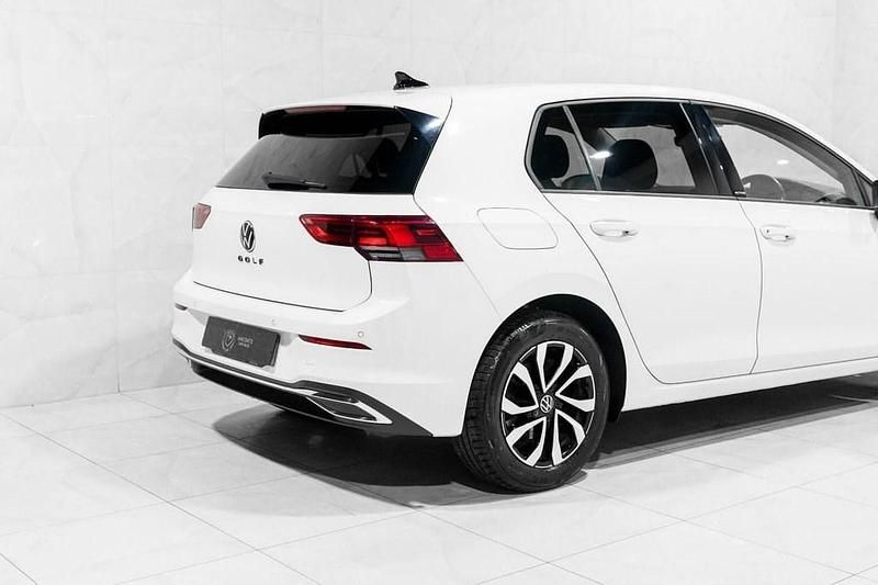 Used VW Golf VII Active 110 HP (80 kW) 2021 White Hatchback