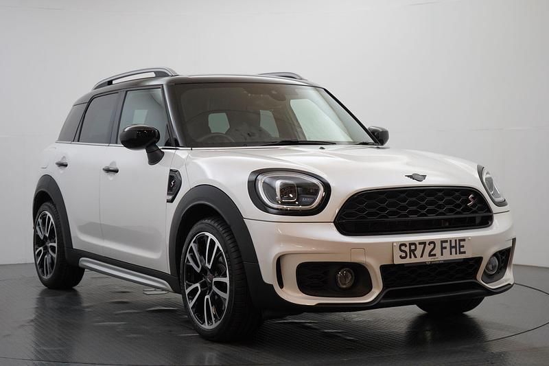 White Used 2023 Mini Cooper S Countryman Sport SUV | £26,499 (Fair price) - Image 1/4
