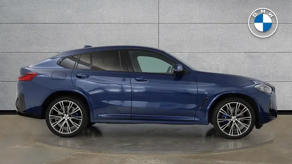 Used BMW X4 M Sport 187 HP (137 kW) 2025 Blue SUV