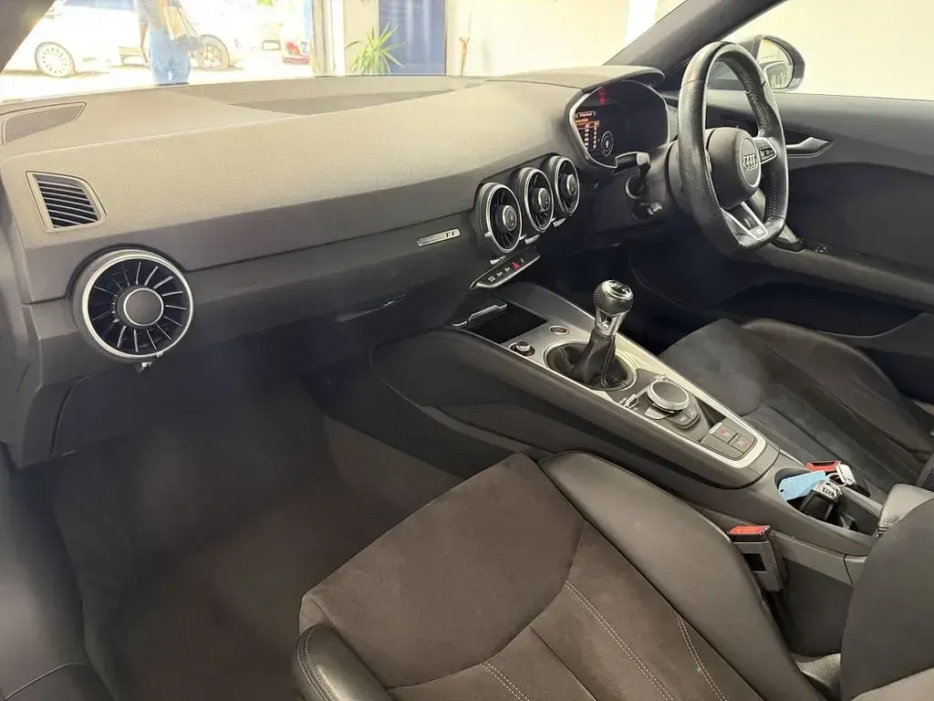 Used Audi TT S-Line 180 HP (132 kW) 2018 Grey Coupe