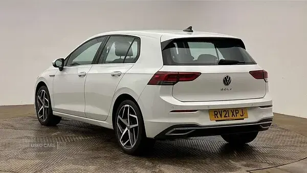 Used VW Golf VII Style 150 HP (110 kW) 2021 White Hatchback