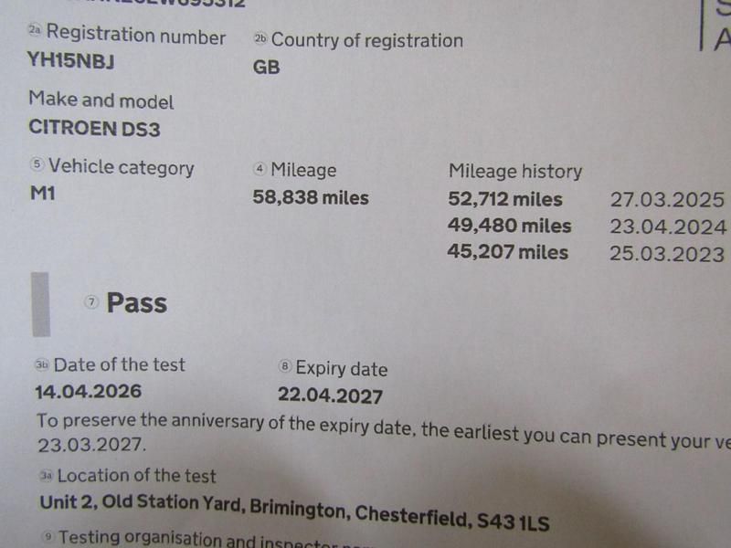 Used Citroën DS3 PureTech 110 HP (80 kW) 2015 White Hatchback