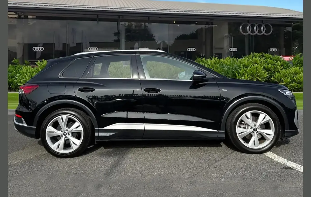 Used Audi Q4 e-tron S-Line 206 kW (281 HP) 2025 Black SUV
