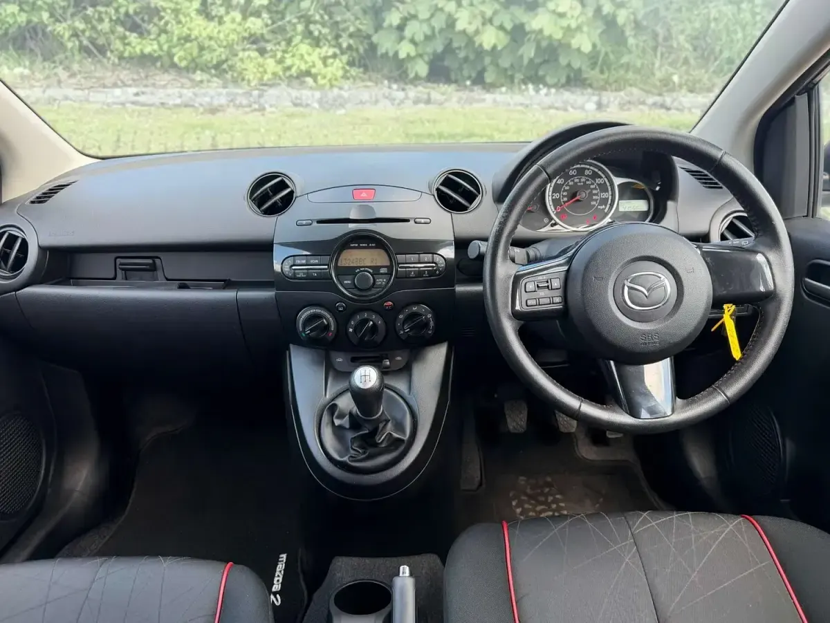 Used Mazda 2 Edition 2015 Black Hatchback