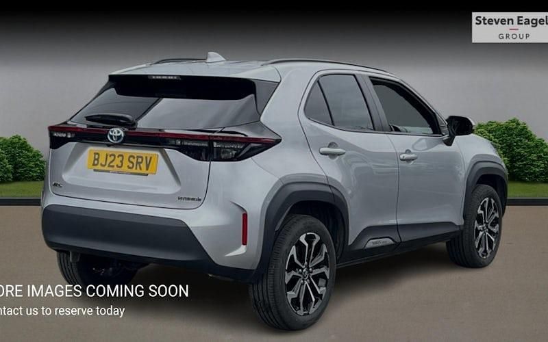 Used Toyota Yaris Hybrid Design 116 HP (85 kW) 2026 Estate