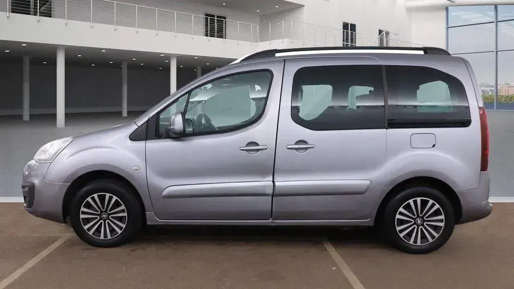 Used Peugeot TePee Active 2016 Grey MPV