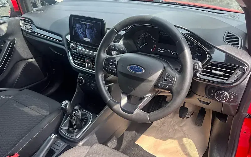 Used Ford Fiesta Titanium 125 HP (91 kW) 2022 Red Hatchback