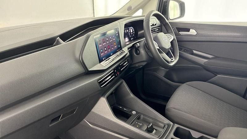 Used VW Caddy Maxi Life 122 HP (89 kW) 2025 Grey MPV