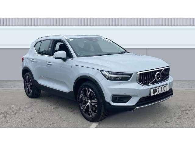Silver Used 2022 Volvo XC40 Inscription SUV | £26,587 (Fair price) - Image 1/4