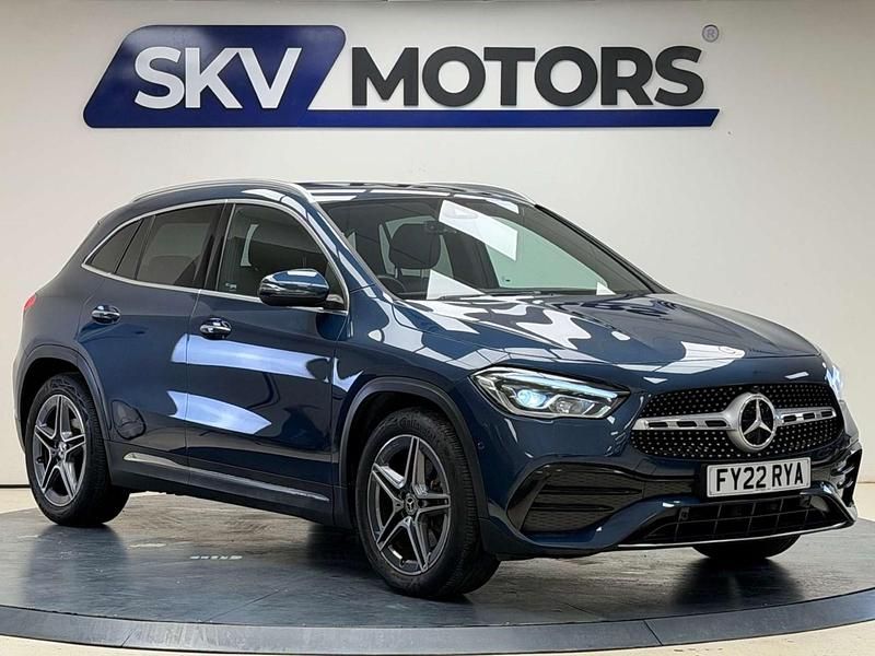 Used Mercedes GLA180 AMG Line Premium 136 HP (100 kW) 2022 Blue SUV