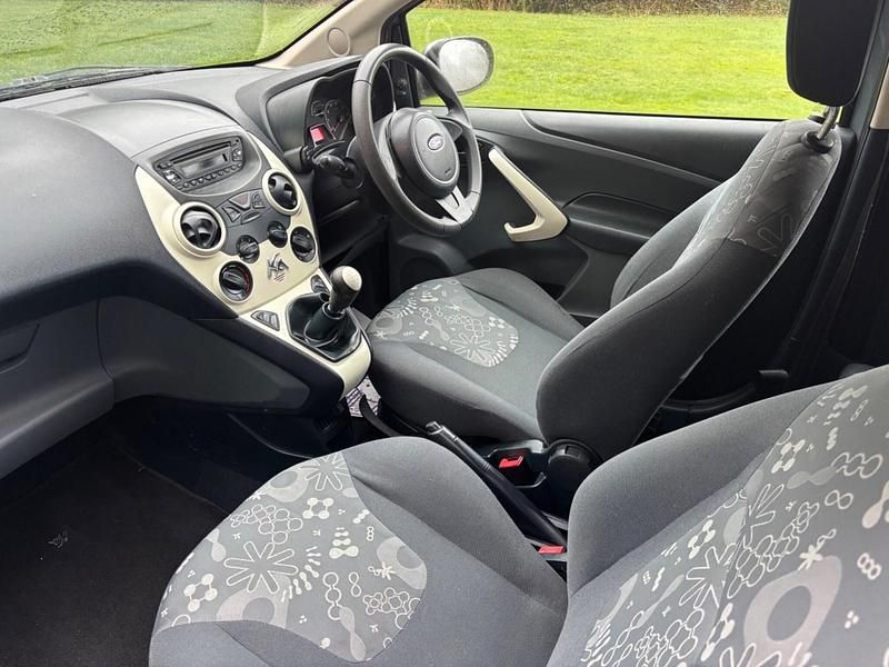 Used Ford Ka Style 69 HP (50 kW) 2009 Silver Hatchback