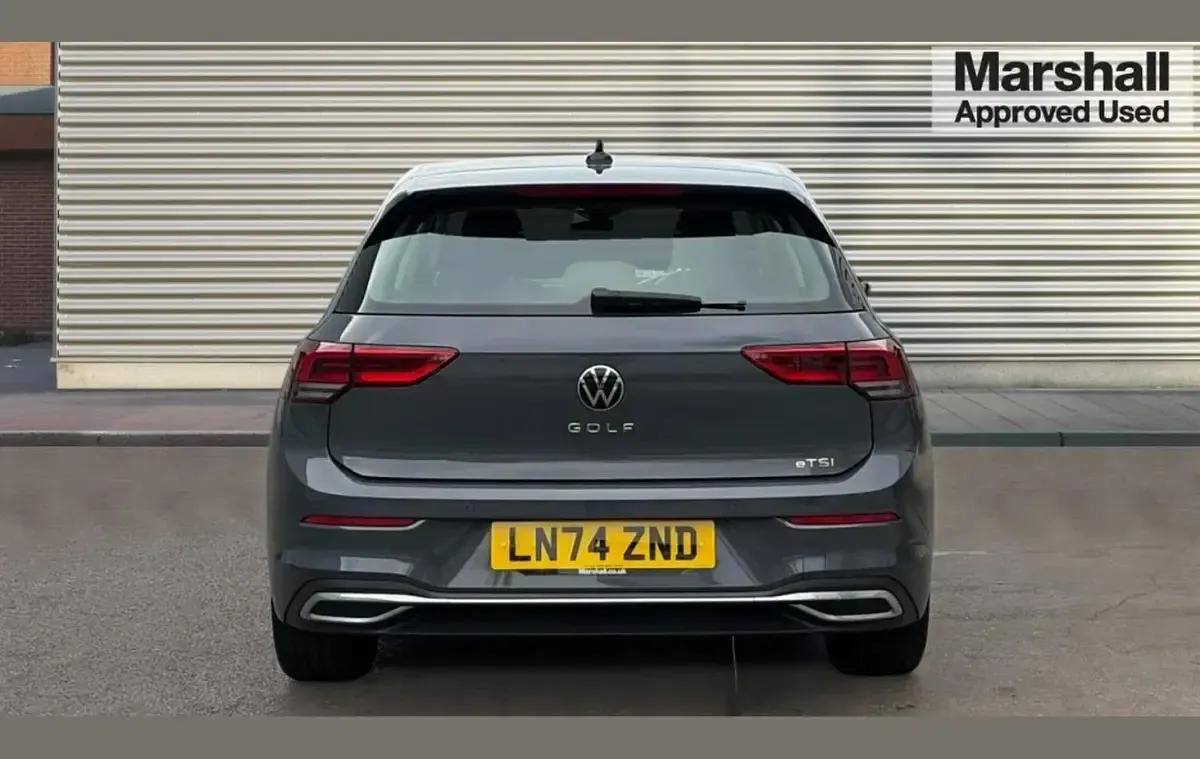 Used VW Golf VIII Style 147 HP (108 kW) 2024 Grey Hatchback