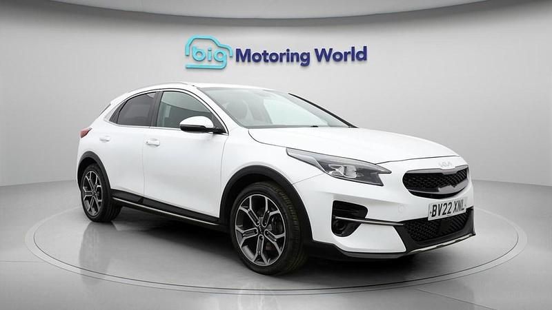 Used Kia XCeed 158 HP (116 kW) 2022 White SUV