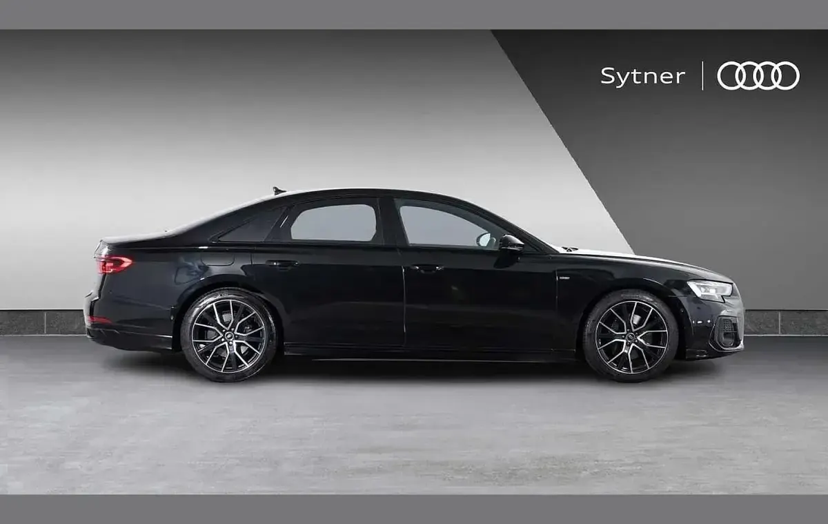 Begagnad Audi A8 Black Edition 286 HK (210 kW) 2025 Svart Sedan