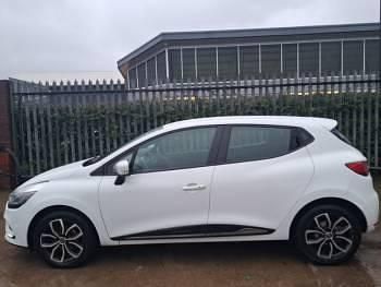 Usado Renault Clio IV Play 90 HP (66 kW) 2019 Branco Citadino