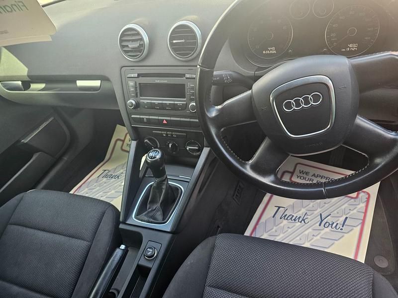 Begagnad Audi A3 102 HK (75 kW) 2010 Svart Halvkombi