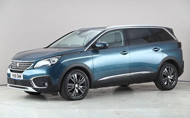 Używany Peugeot 5008 Allure 131 KM (96 kW) 2018 Zielony SUV