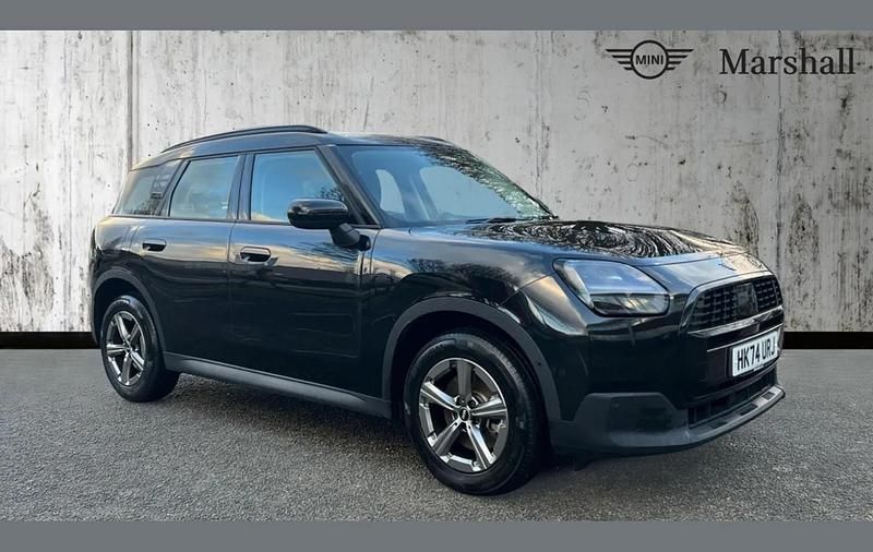 Black Used 2024 Mini Countryman Classic SUV | £26,990 (Fair price) - Image 1/4