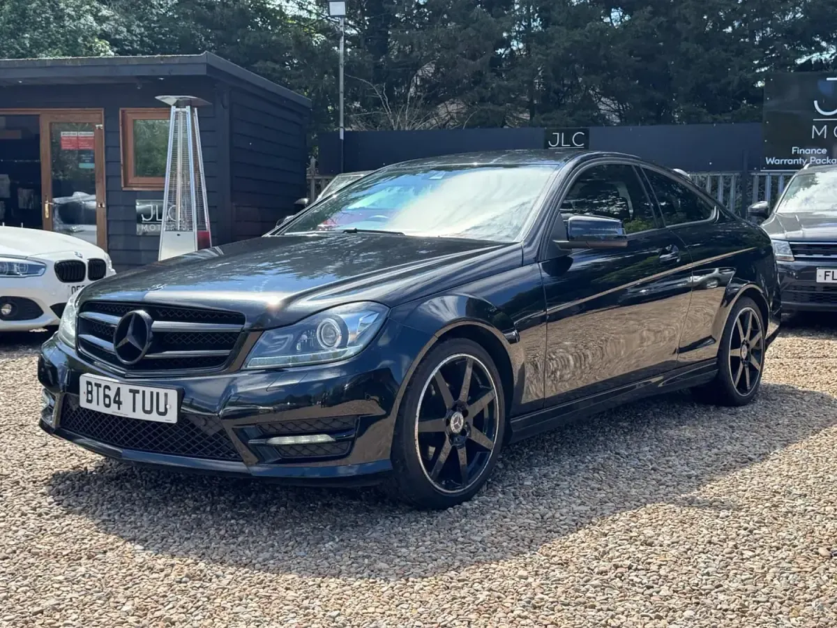 Usado Mercedes C250 Sport Edition 204 HP (150 kW) 2014 Preto Coupé