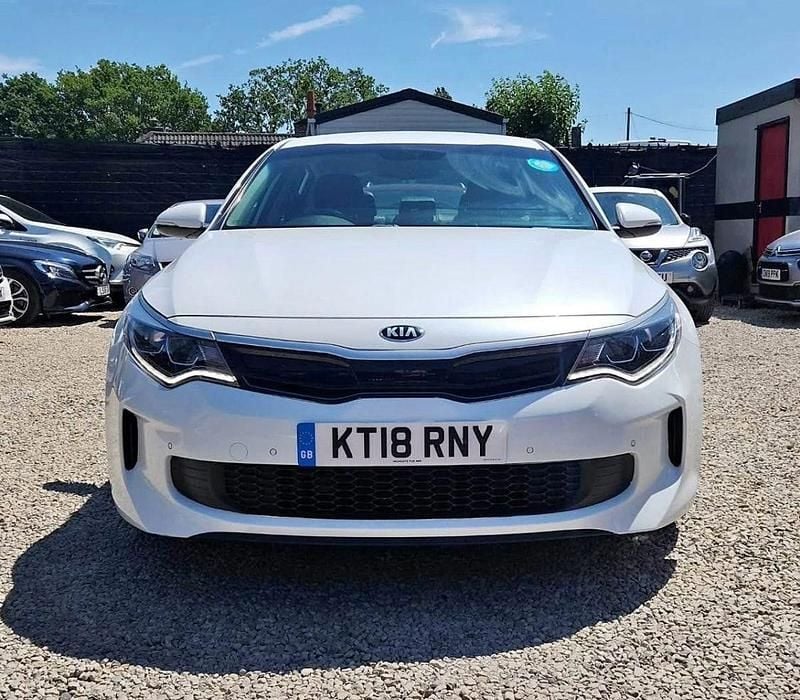 White Used 2018 Kia Optima Hybrid Sedan | £9,250 - Image 1/4