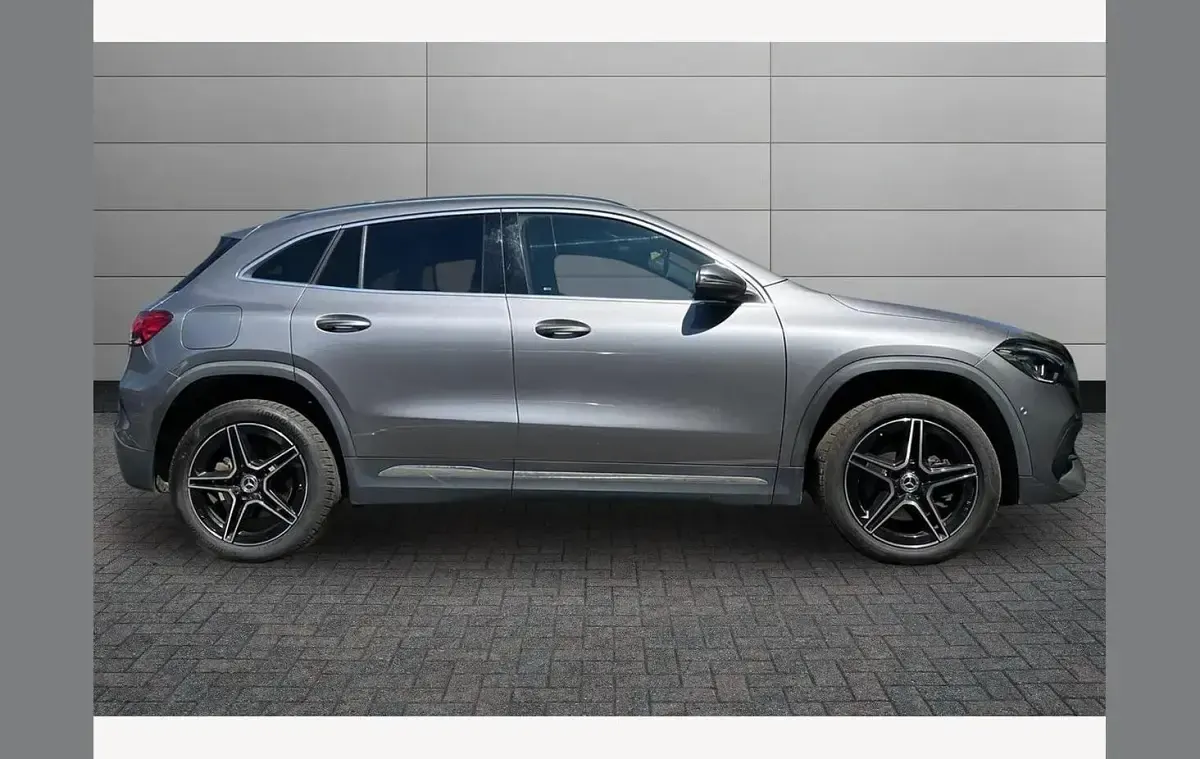 Used Mercedes GLA250 Executive 214 HP (157 kW) 2023 Grey SUV