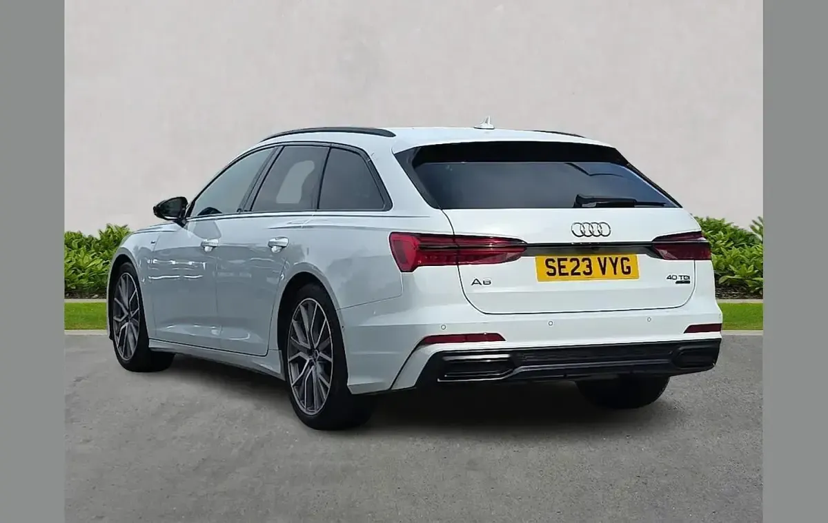 Used Audi A6 Black Edition 204 HP (150 kW) 2023 White Estate