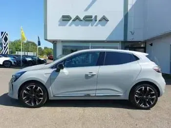 Used Renault Clio Techno 90 HP (66 kW) 2025 Grey Hatchback