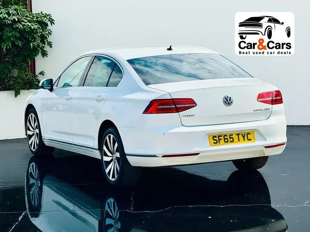 Used VW Passat GT 150 HP (110 kW) 2015 White Sedan