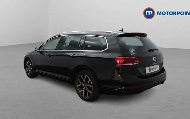 Used VW Passat SEL 150 HP (110 kW) 2023 Estate