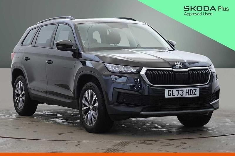 Black magic pearl effect Used 2023 Skoda Kodiaq SE Drive SUV | £26,599 (Fair price) - Image 1/4