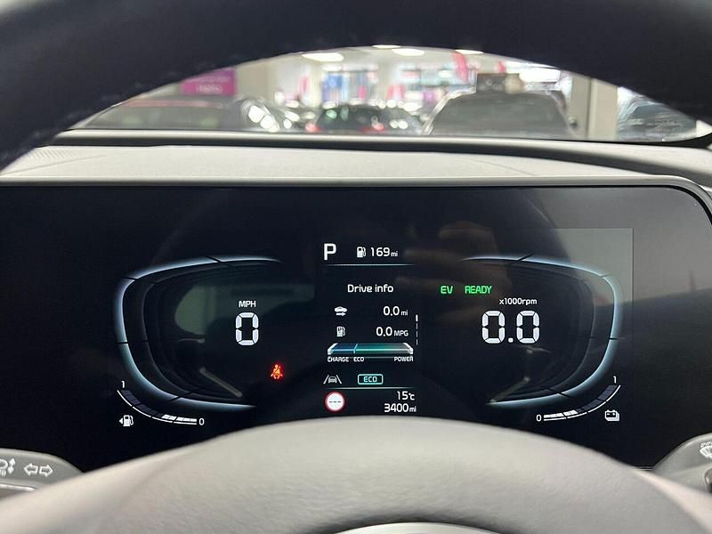 Used Kia Sportage GT-Line 207 HP (152 kW) 2024 Silver SUV