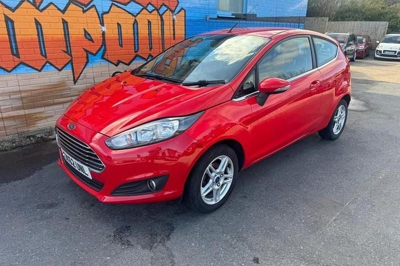 Red Used 2013 Ford Fiesta Zetec Hatchback | £2,995 (Fair price) - Image 1/1