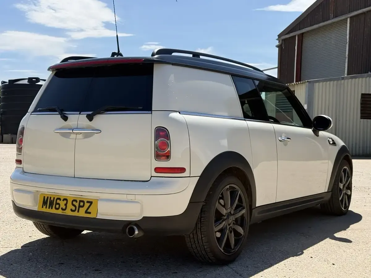 Used Mini Cooper D 2013 White Hatchback