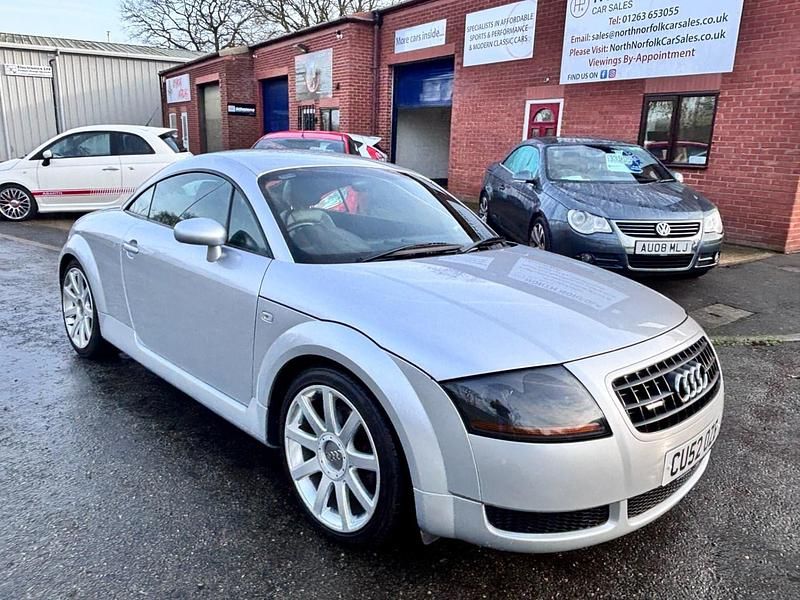 Begagnad Audi TT Sport 2002 Silver Sportkupé