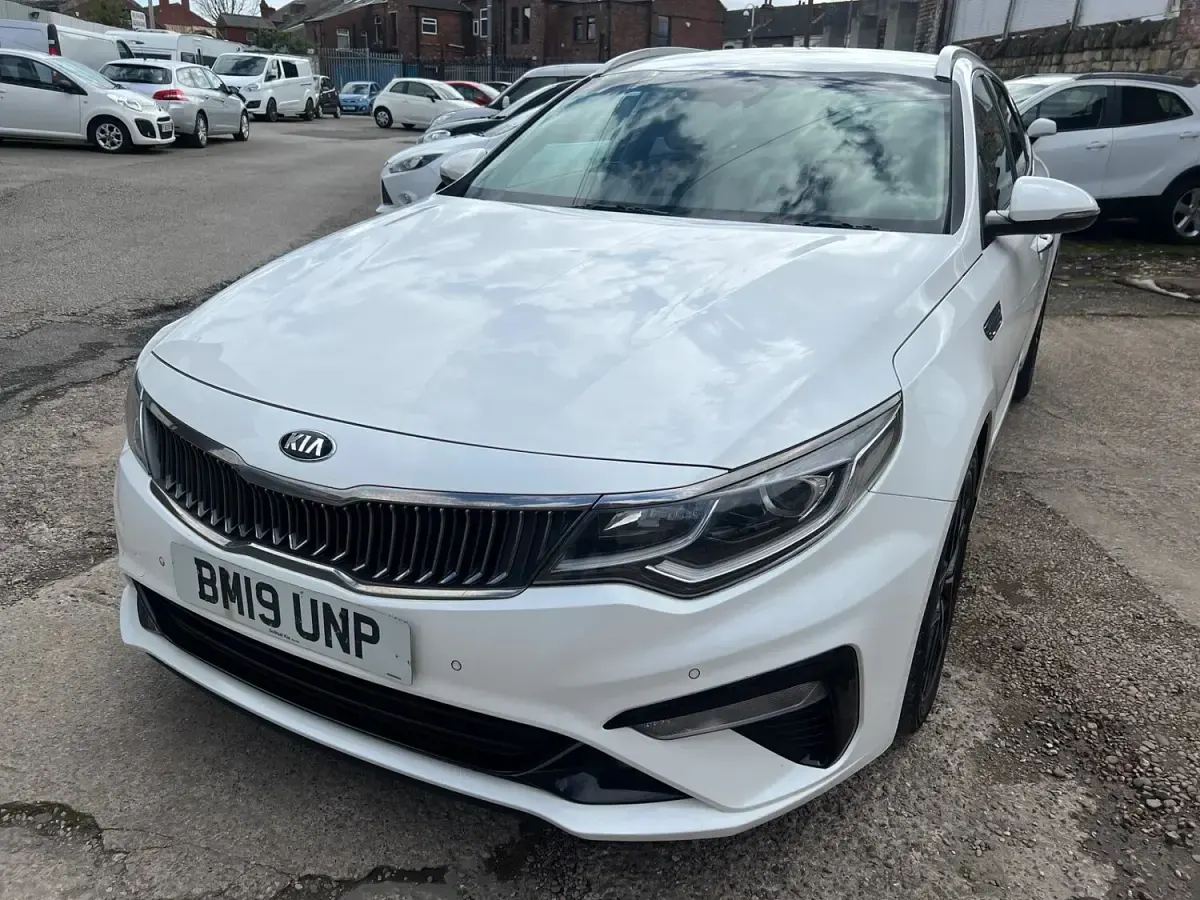 Used Kia Optima 134 HP (98 kW) 2019 White Estate