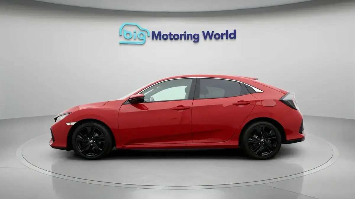 Used Honda Civic SR 2020 Red Hatchback