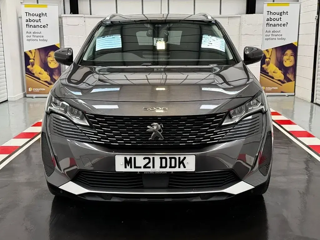 Used Peugeot 5008 Allure Premium 130 HP (95 kW) 2021 Grey SUV