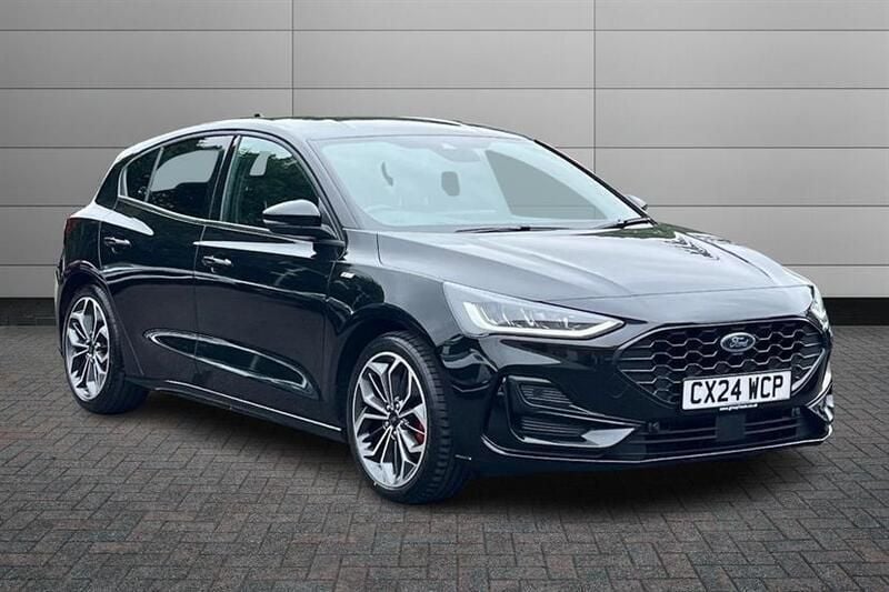 Agate black Used 2024 Ford Focus ST-Line X Hatchback | £21,950 (Fair price) - Image 1/2