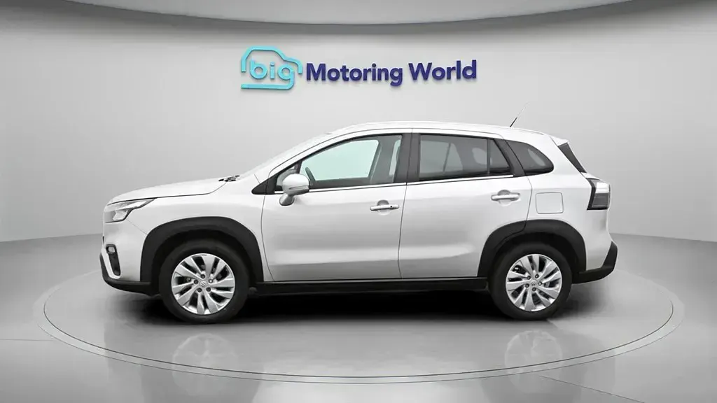 Używany Suzuki SX4 S-Cross 129 KM (94 kW) 2023 Srebrny SUV