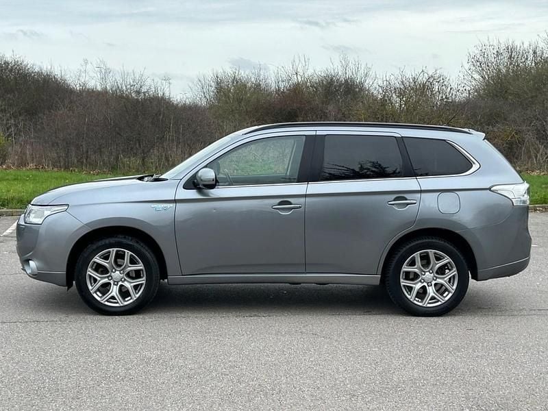 Used Mitsubishi Outlander P-HEV 2015 Grey Estate