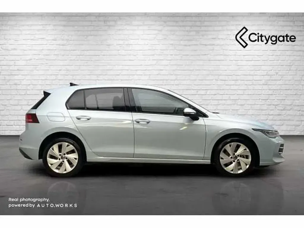 Used VW Golf VIII 204 HP (150 kW) 2025