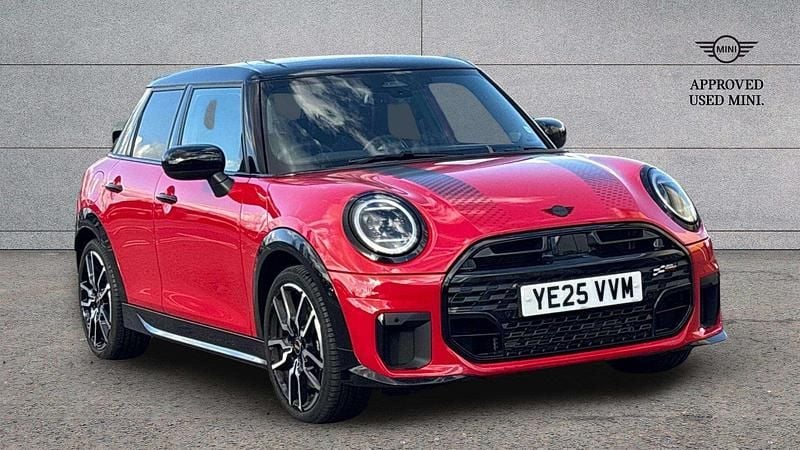 Used Mini Cooper Hatch 113 kW (154 HP) 2025 Red Hatchback