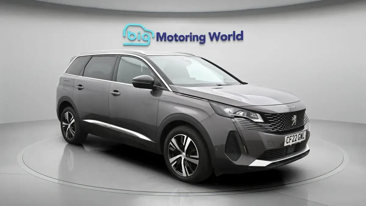 Używany Peugeot 5008 GT 131 KM (96 kW) 2022 SUV