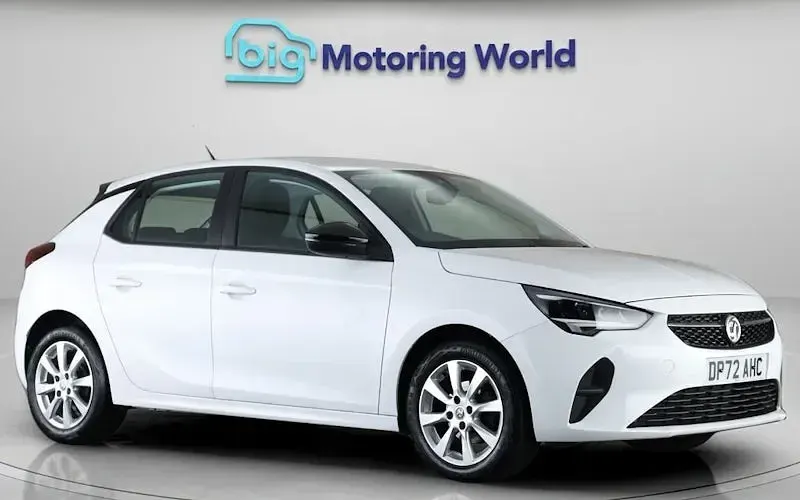 Used Vauxhall Corsa Design Edition 75 HP (55 kW) 2023 Hatchback