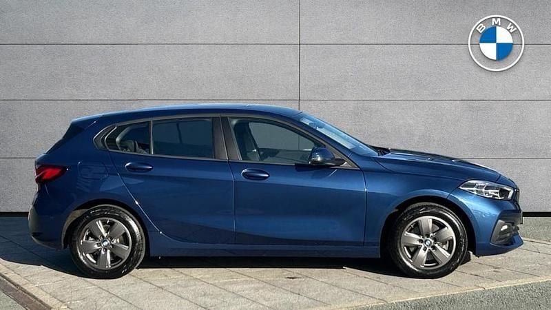 Used BMW 118 Comfort Edition 134 HP (98 kW) 2022 Blue Hatchback