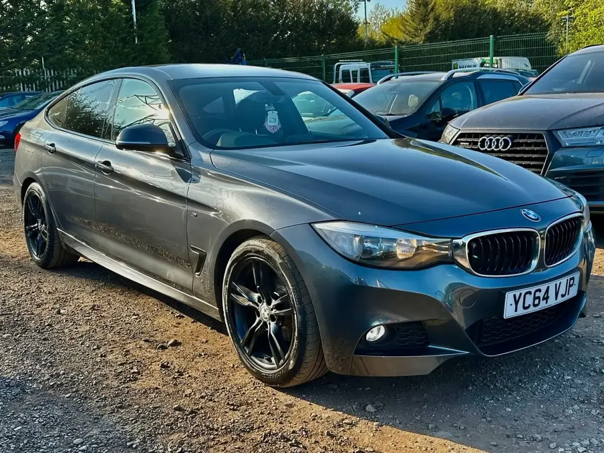 Begagnad BMW 318 M Sport 2014 Grå Halvkombi