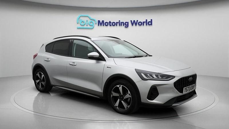 Used Ford Focus Active 125 HP (91 kW) 2023 Silver Hatchback