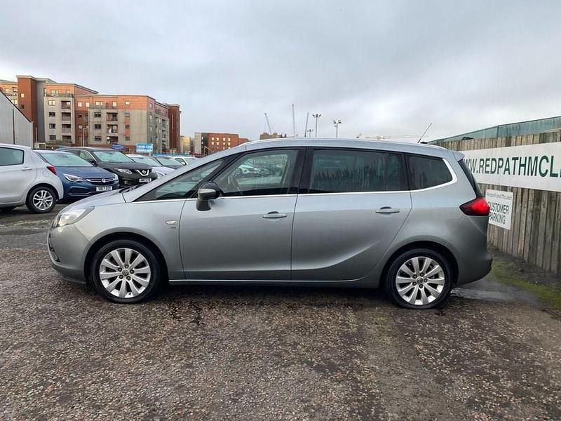 Used Vauxhall Zafira Tourer 140 HP (102 kW) 2014 Silver MPV